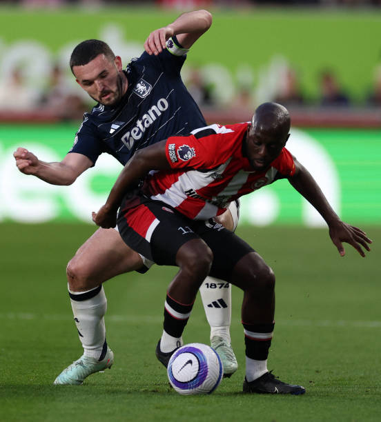 但同时也隐 但同时也隐