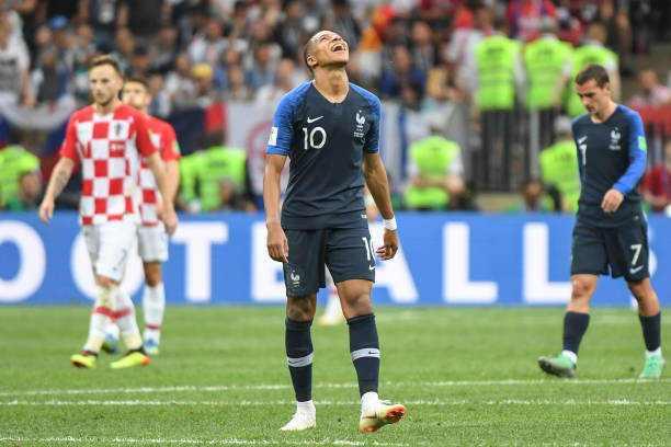 一名豪门中 一名豪门中