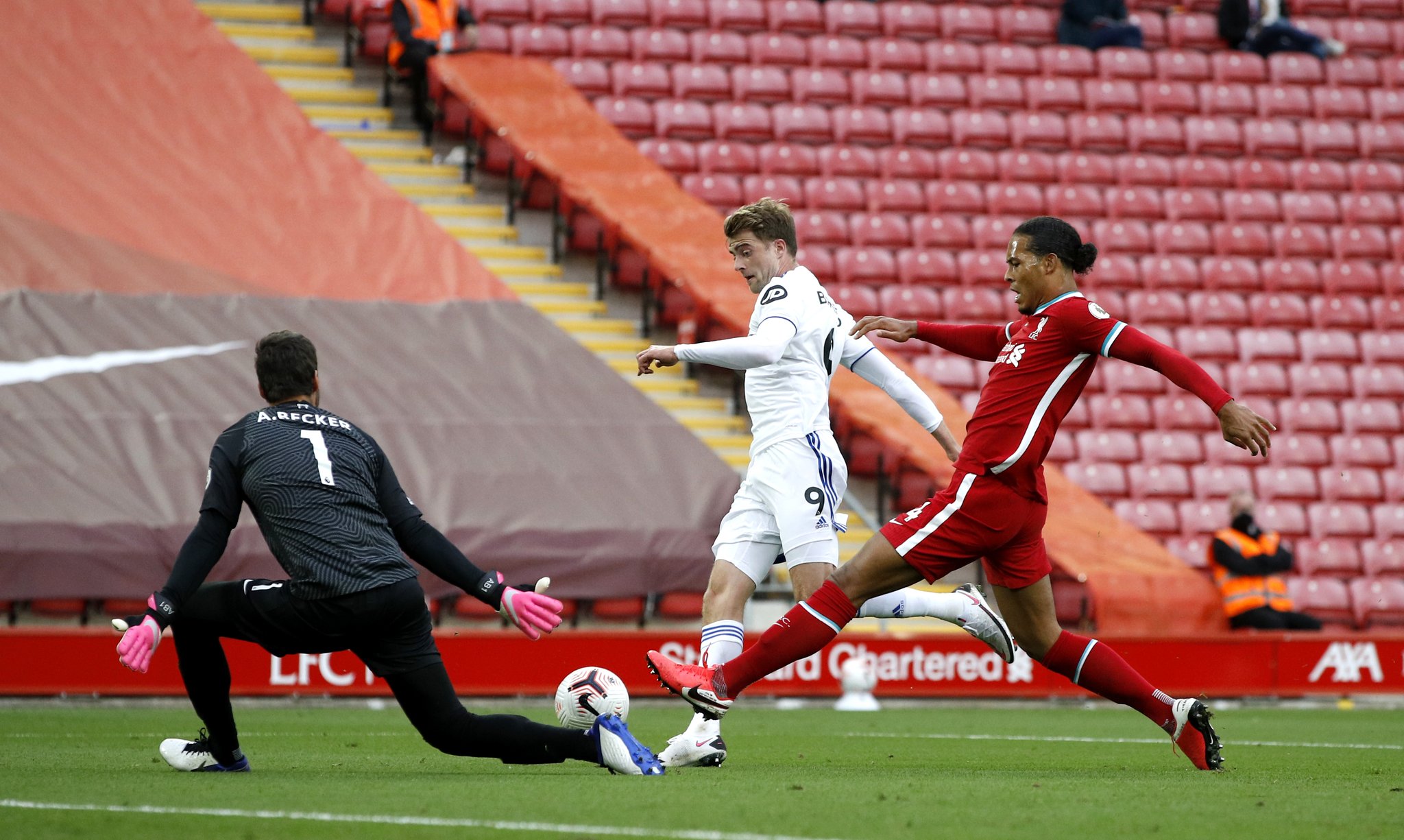 布加林凭借 布加林凭借